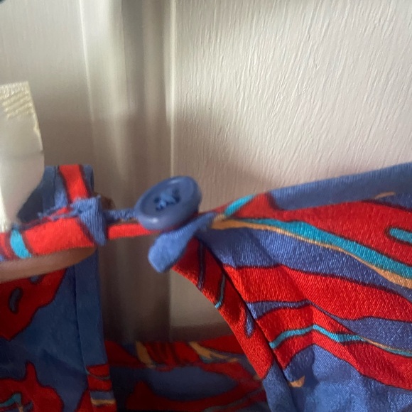 DVF Elsden Silk Dress. Beautifull silk mid-length silk dress w/pockets. - Picture 7 of 11